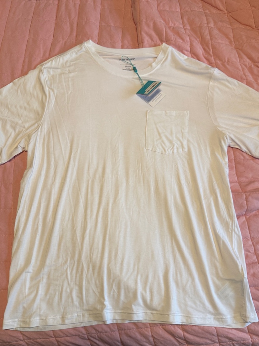 Men's White Pocket T-Shirt. NWT post peanut. Xl.